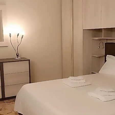 Casa Induddi شقة