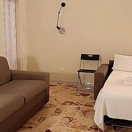 Casa Induddi شقة